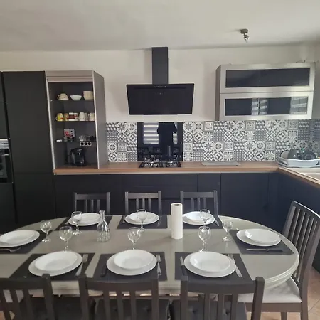 Les Pins Grand Duplex T5 Avec Jardin Les Plages A Pied Апартаменты Порнише